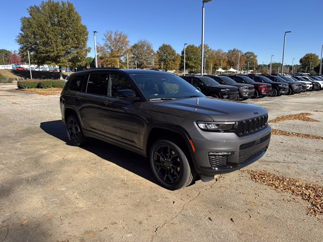 2025 Baltic Gray Metallic Clearcoat Jeep Grand Cherokee L Limited 4X4 SUV