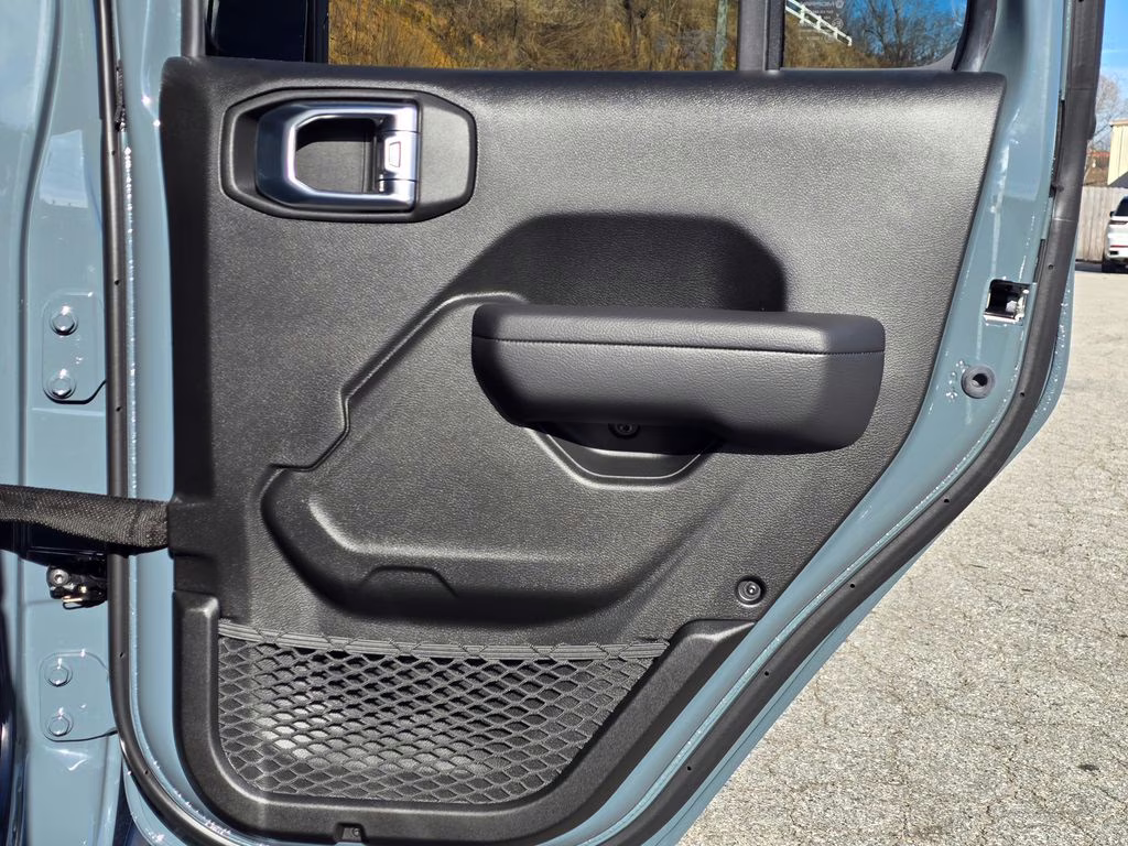 2026 Anvil Clearcoat Jeep Gladiator Willys 4X4 Truck