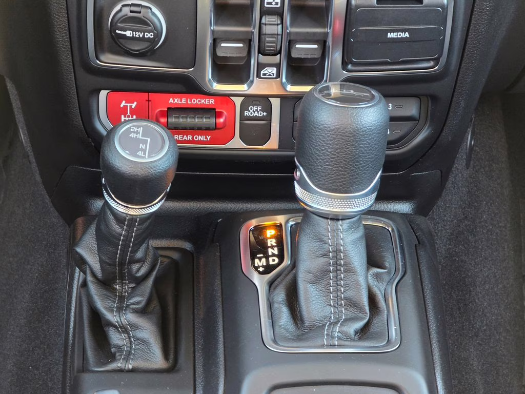 2026 Anvil Clearcoat Jeep Gladiator Willys 4X4 Truck