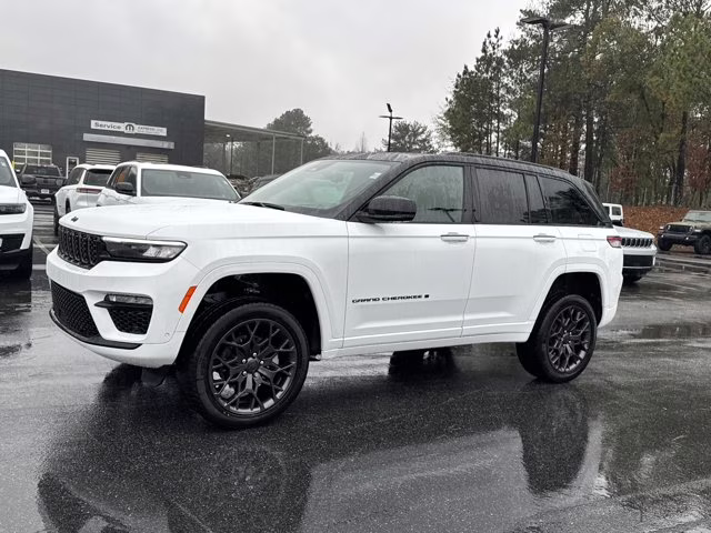 2025 Bright White Clearcoat Jeep Grand Cherokee Summit Reserve 4X4 SUV