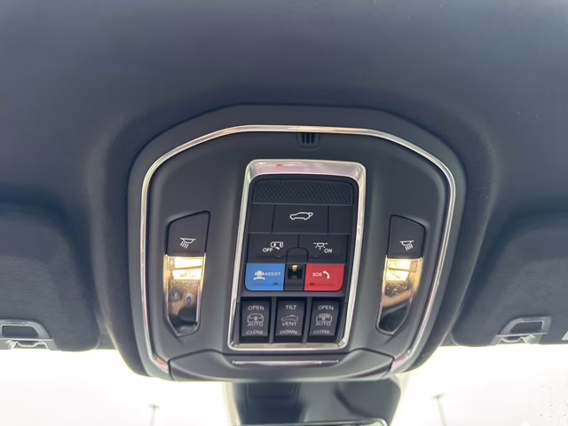 2025 Bright White Clearcoat Jeep Grand Cherokee Summit Reserve 4X4 SUV