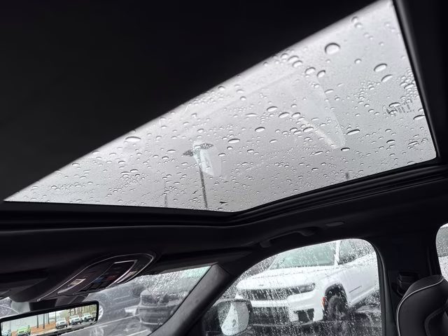 2025 Bright White Clearcoat Jeep Grand Cherokee Summit Reserve 4X4 SUV