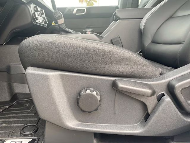 2025 Azure Gray Metallic Tri-Coat Ford Bronco Badlands 4X4 Convertible