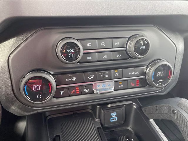 2025 Azure Gray Metallic Tri-Coat Ford Bronco Badlands 4X4 Convertible