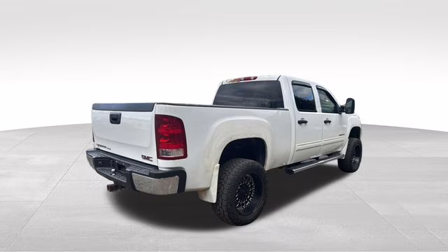 2014 Summit White GMC Sierra 2500HD SLE Duramax 4X4 Truck