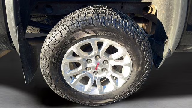 2018 Onyx Black GMC Sierra 1500 SLE 4X4 Truck