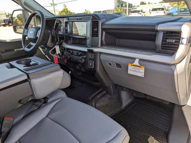 2026 Oxford White Ford Super Duty F-350 SRW XL 4X4 Truck