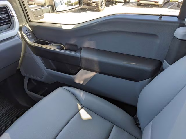 2026 Oxford White Ford Super Duty F-350 SRW XL 4X4 Truck