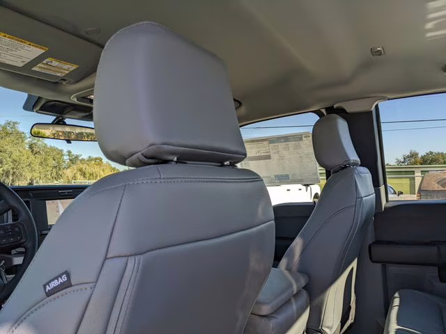 2026 Oxford White Ford Super Duty F-350 SRW XL 4X4 Truck