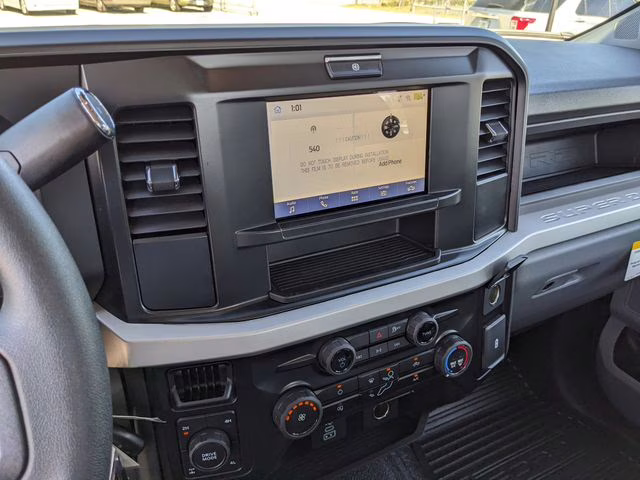 2026 Oxford White Ford Super Duty F-350 SRW XL 4X4 Truck