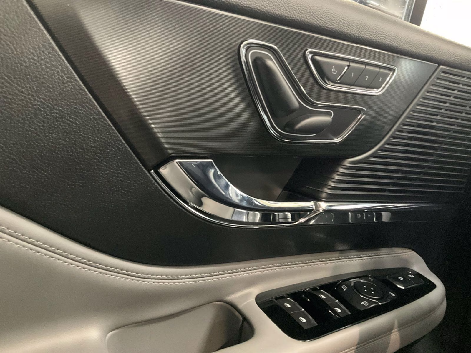 2022 Blue Lincoln Corsair Standard AWD SUV