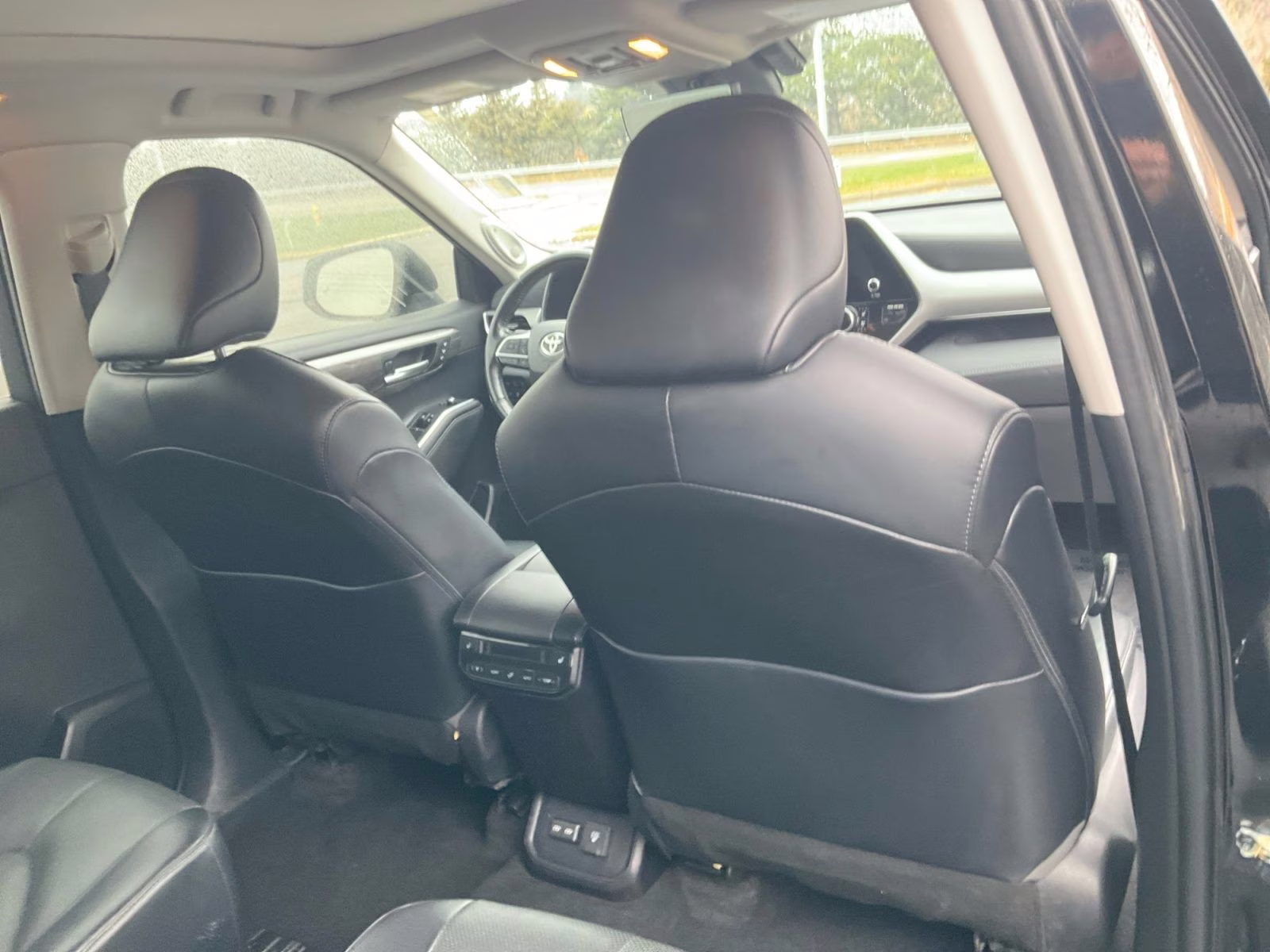 2023 Black Toyota Highlander Platinum AWD SUV