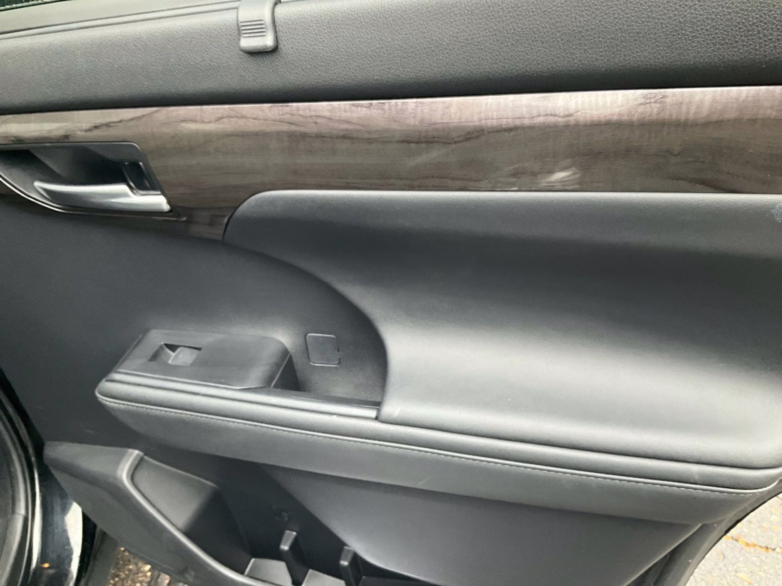 2023 Black Toyota Highlander Platinum AWD SUV