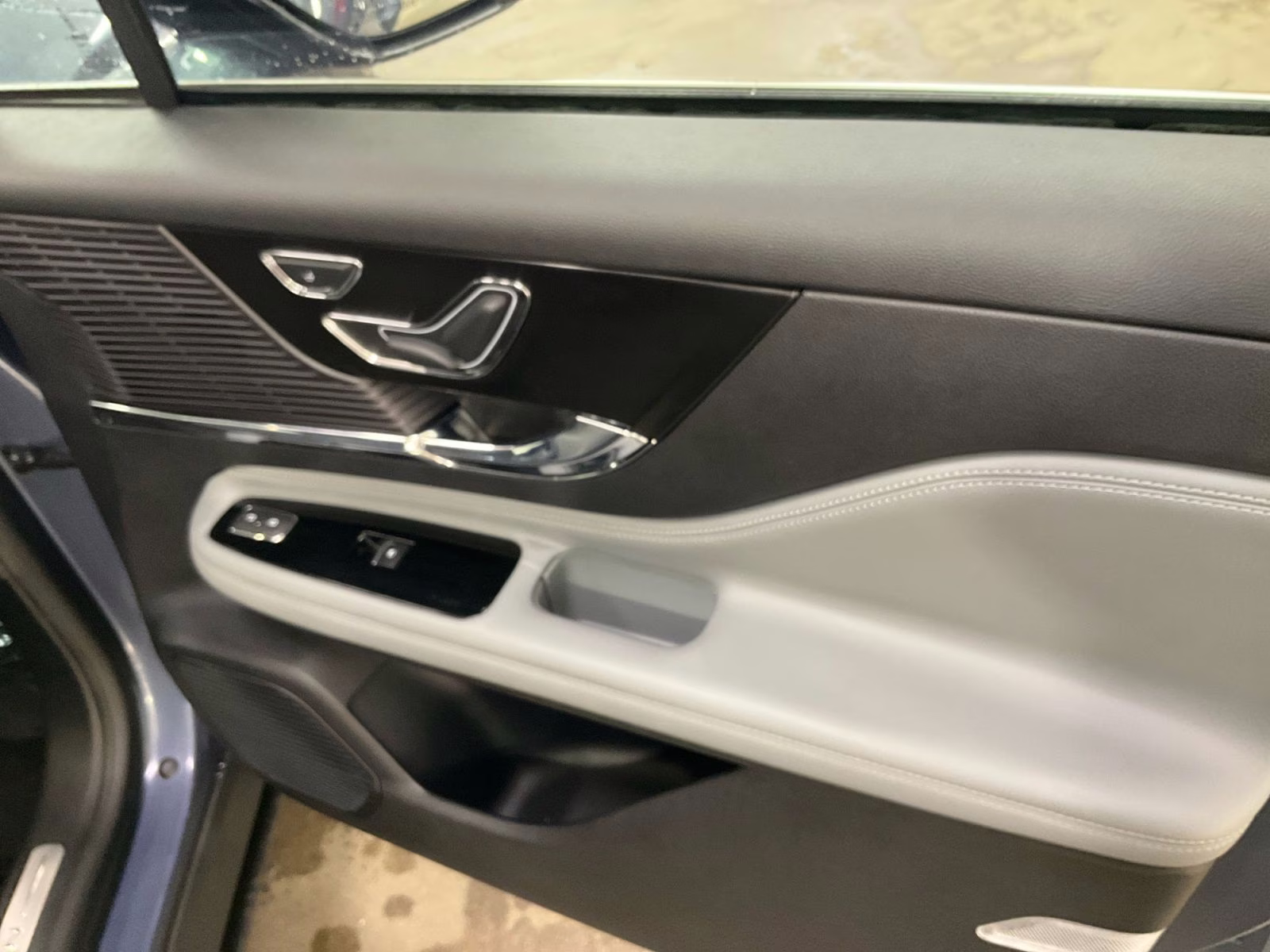 2022 Blue Lincoln Corsair Standard AWD SUV