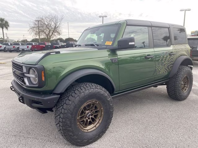 2025 Eruption Green Metallic Ford Bronco Badlands 4X4 Convertible