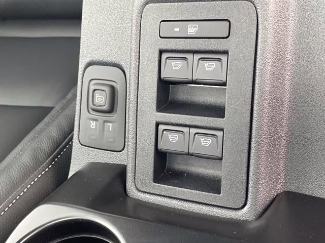 2025 Eruption Green Metallic Ford Bronco Badlands 4X4 Convertible