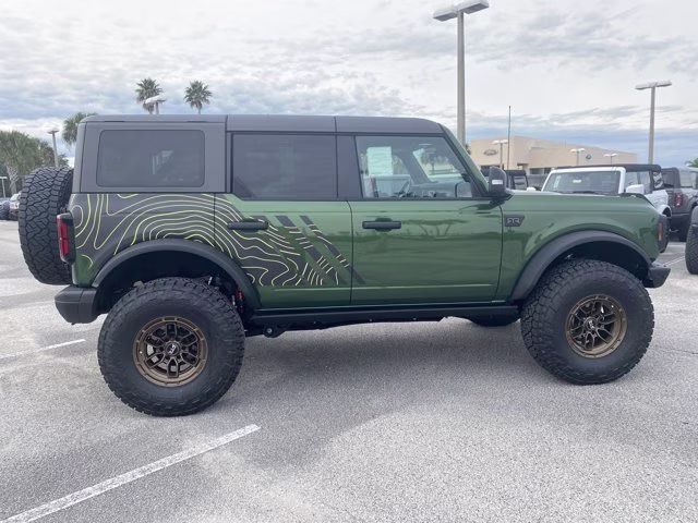 2025 Eruption Green Metallic Ford Bronco Badlands 4X4 Convertible