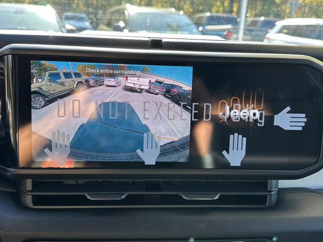 2026 Granite Crystal Metallic Clearcoat Jeep Wrangler Willys 4X4 Convertible