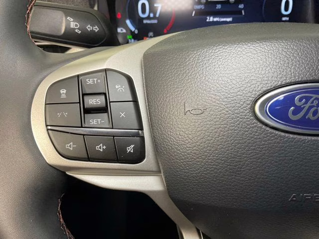 2026 White Metallic Ford Explorer Active RWD SUV