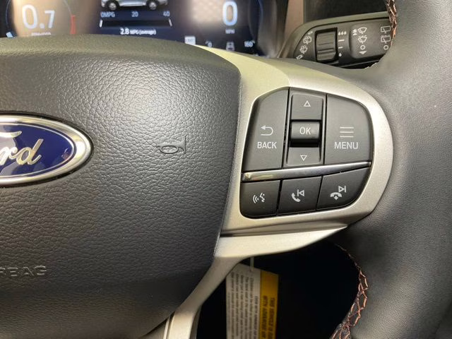 2026 White Metallic Ford Explorer Active RWD SUV