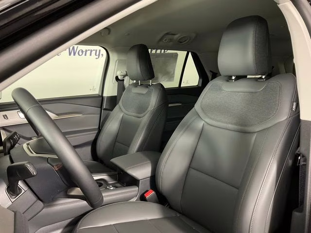 2026 Black Metallic Ford Explorer Active RWD SUV