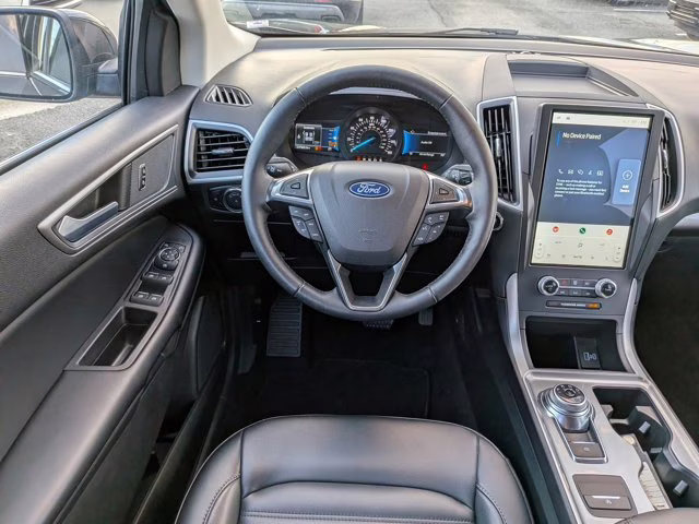 2024 Green Metallic Ford Edge SEL AWD SUV