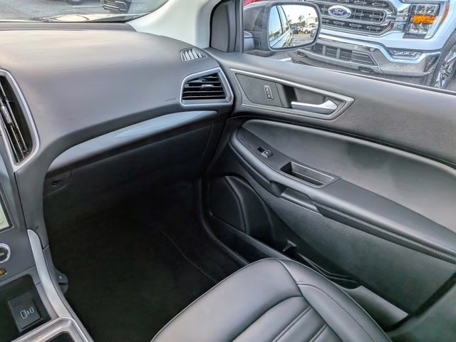 2024 Green Metallic Ford Edge SEL AWD SUV