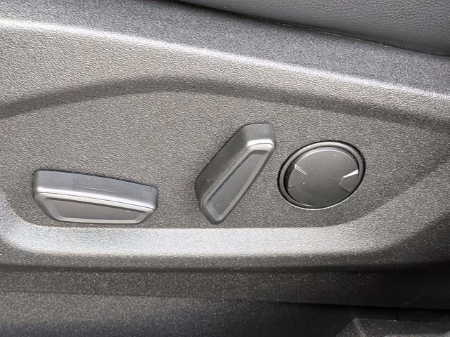 2024 Green Metallic Ford Edge SEL AWD SUV