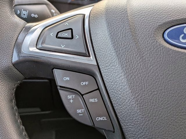 2024 Green Metallic Ford Edge SEL AWD SUV