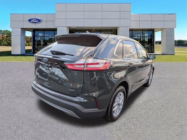 2024 Green Metallic Ford Edge SEL AWD SUV
