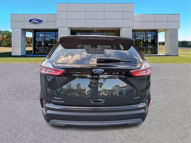2024 Green Metallic Ford Edge SEL AWD SUV