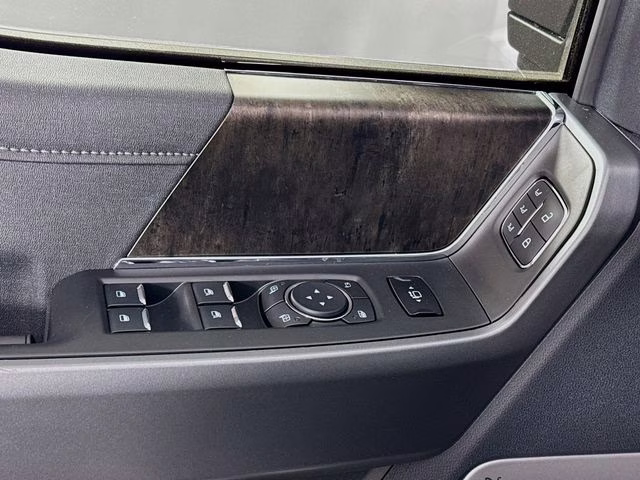 2026 Glacier Gray Metallic Tri-Coat Ford Super Duty F-250 SRW Lariat 4X4 Truck