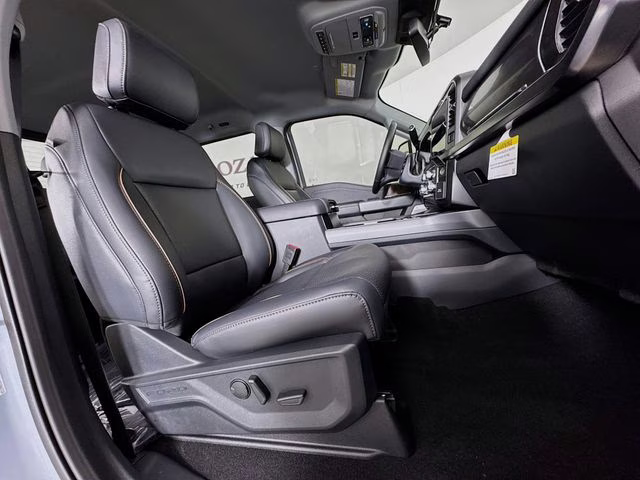 2026 Glacier Gray Metallic Tri-Coat Ford Super Duty F-250 SRW Lariat 4X4 Truck