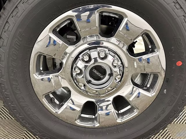 2026 Glacier Gray Metallic Tri-Coat Ford Super Duty F-250 SRW Lariat 4X4 Truck