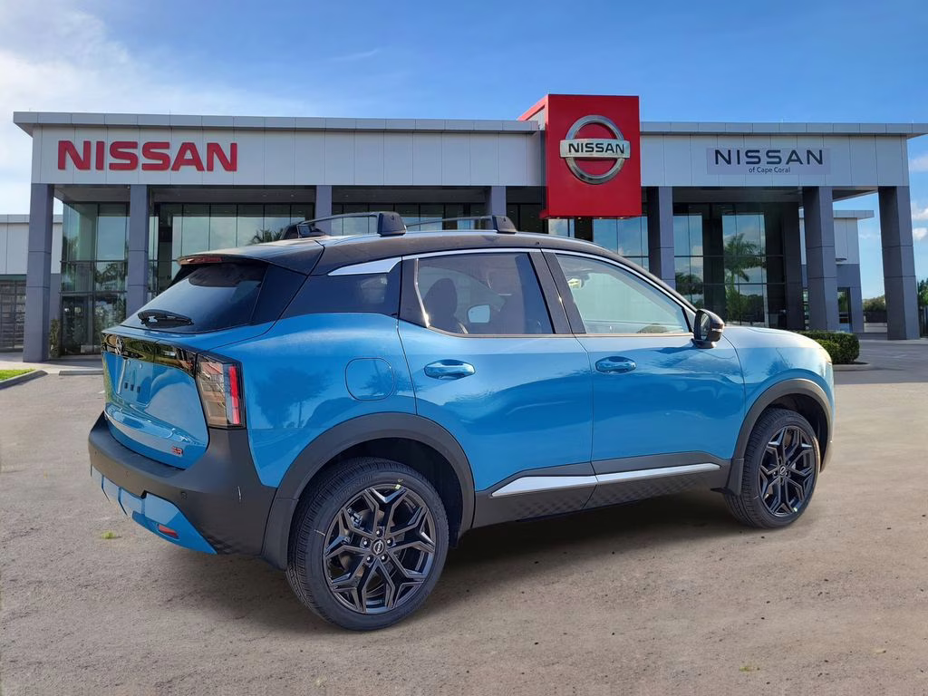 2026 Arctic Ice Blue/Black Nissan Kicks SR FWD SUV
