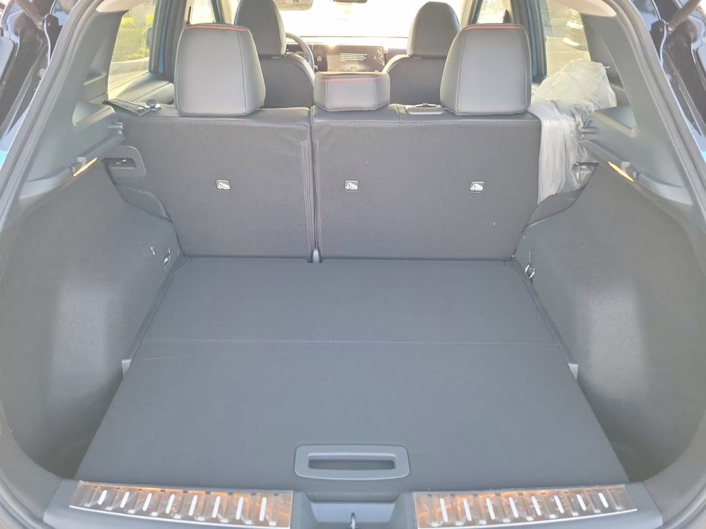 2026 Arctic Ice Blue/Black Nissan Kicks SR FWD SUV