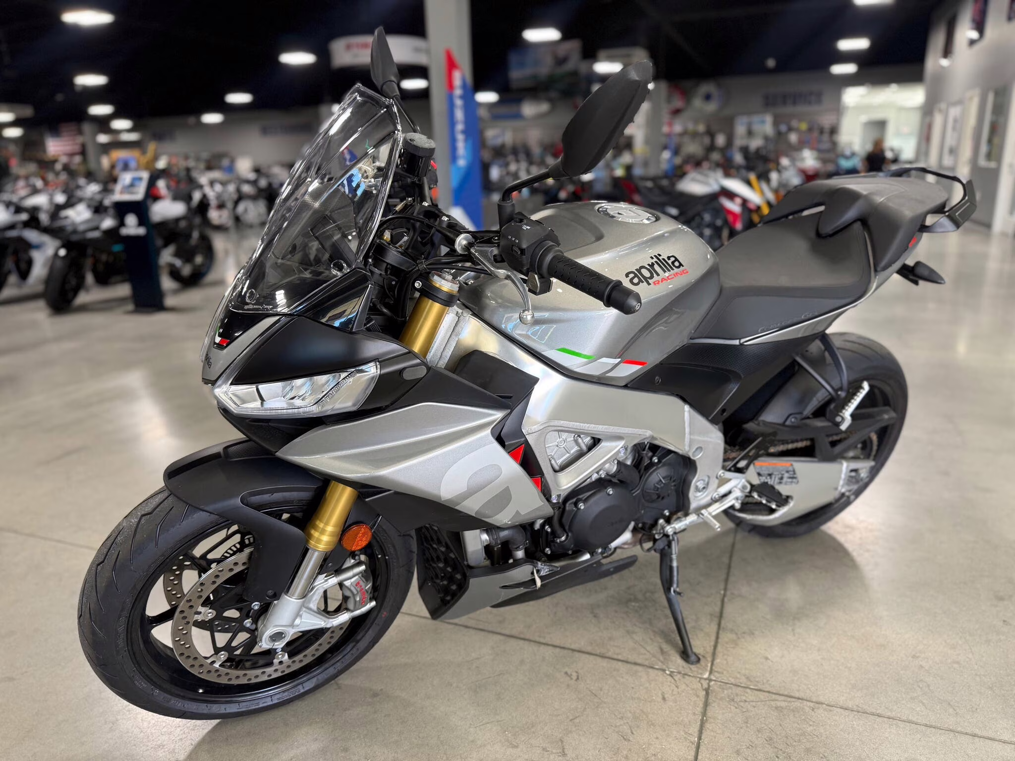 2022 Aprilia Tuono V4 1100 Motorcycle