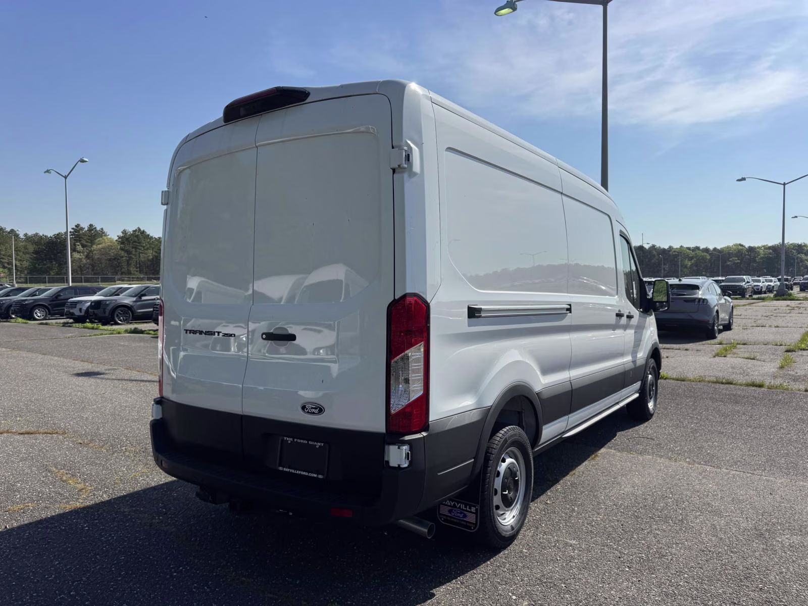 2026 Oxford White Ford Transit Cargo Van T-250 148 Med Rf 9150 GVWR RWD RWD Van