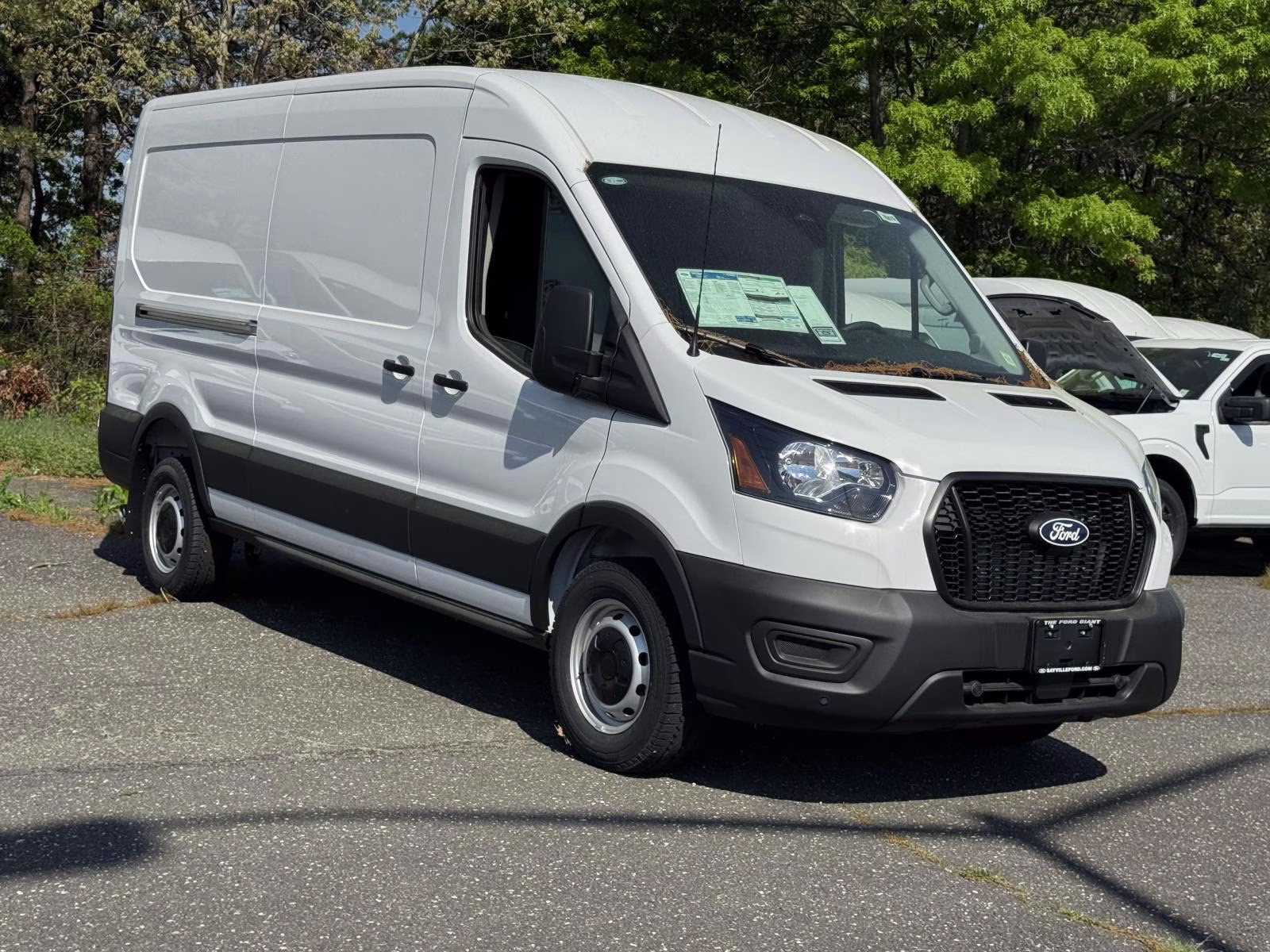 2026 Oxford White Ford Transit Cargo Van T-250 148 Med Rf 9150 GVWR RWD RWD Van