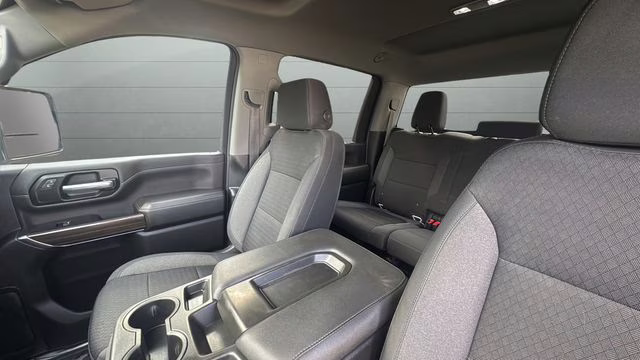 2022 Summit White Chevrolet Silverado 2500HD LT 4X4 Truck