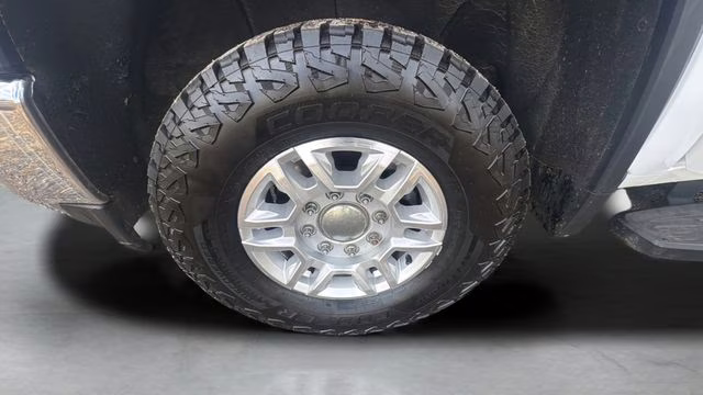 2022 Summit White Chevrolet Silverado 2500HD LT 4X4 Truck