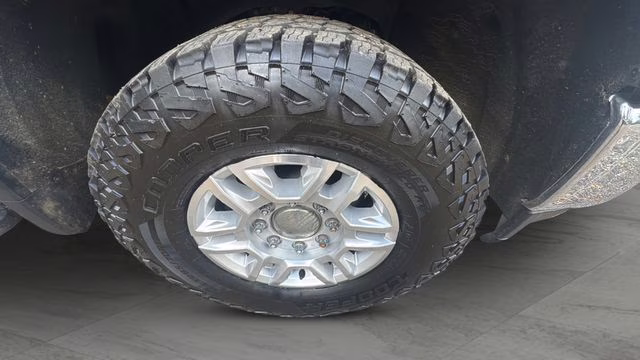 2022 Summit White Chevrolet Silverado 2500HD LT 4X4 Truck