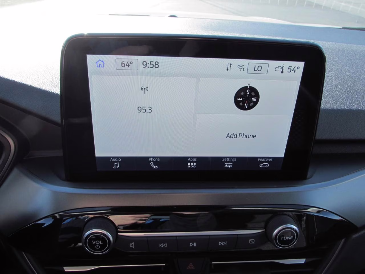 2026 Oxford White Ford Escape Active FWD SUV