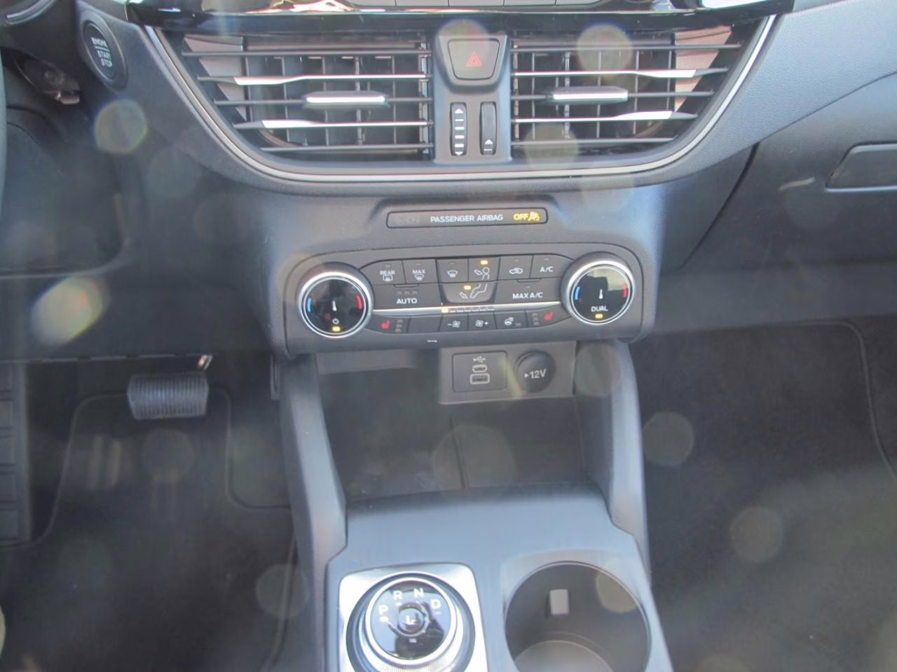 2026 Oxford White Ford Escape Active FWD SUV