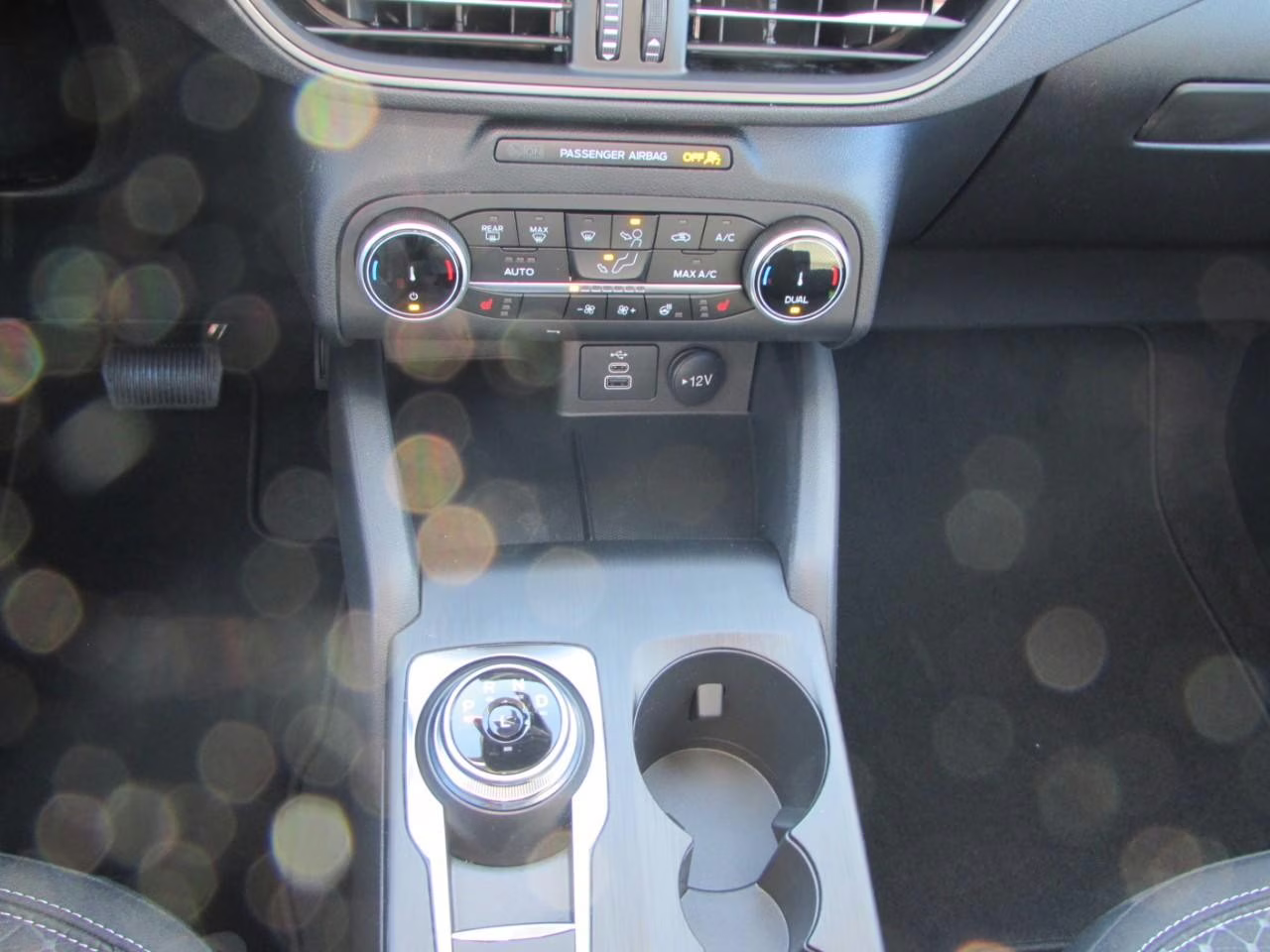 2026 Oxford White Ford Escape Active FWD SUV