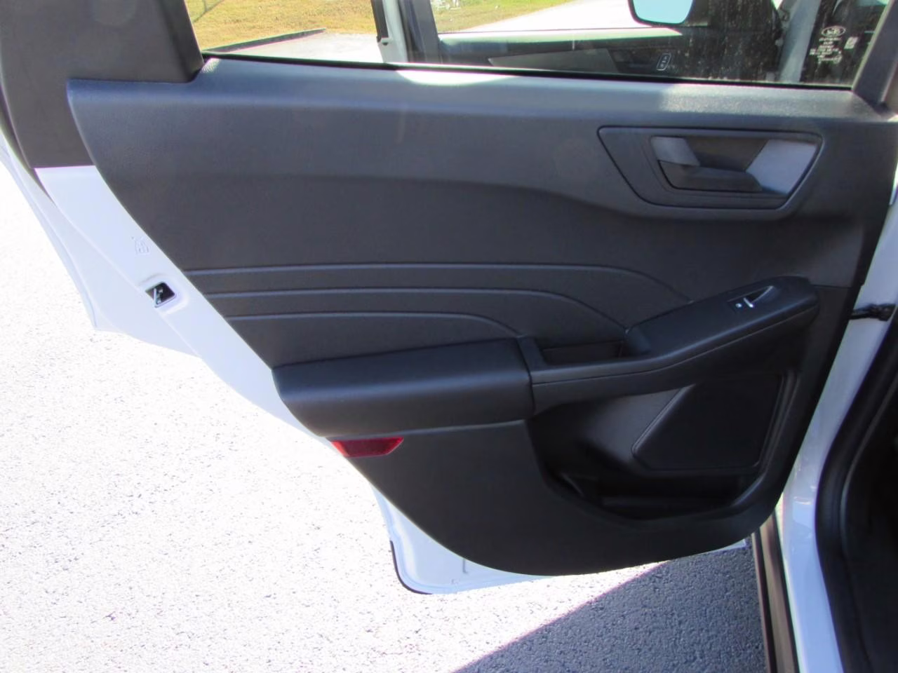 2026 Oxford White Ford Escape Active FWD SUV