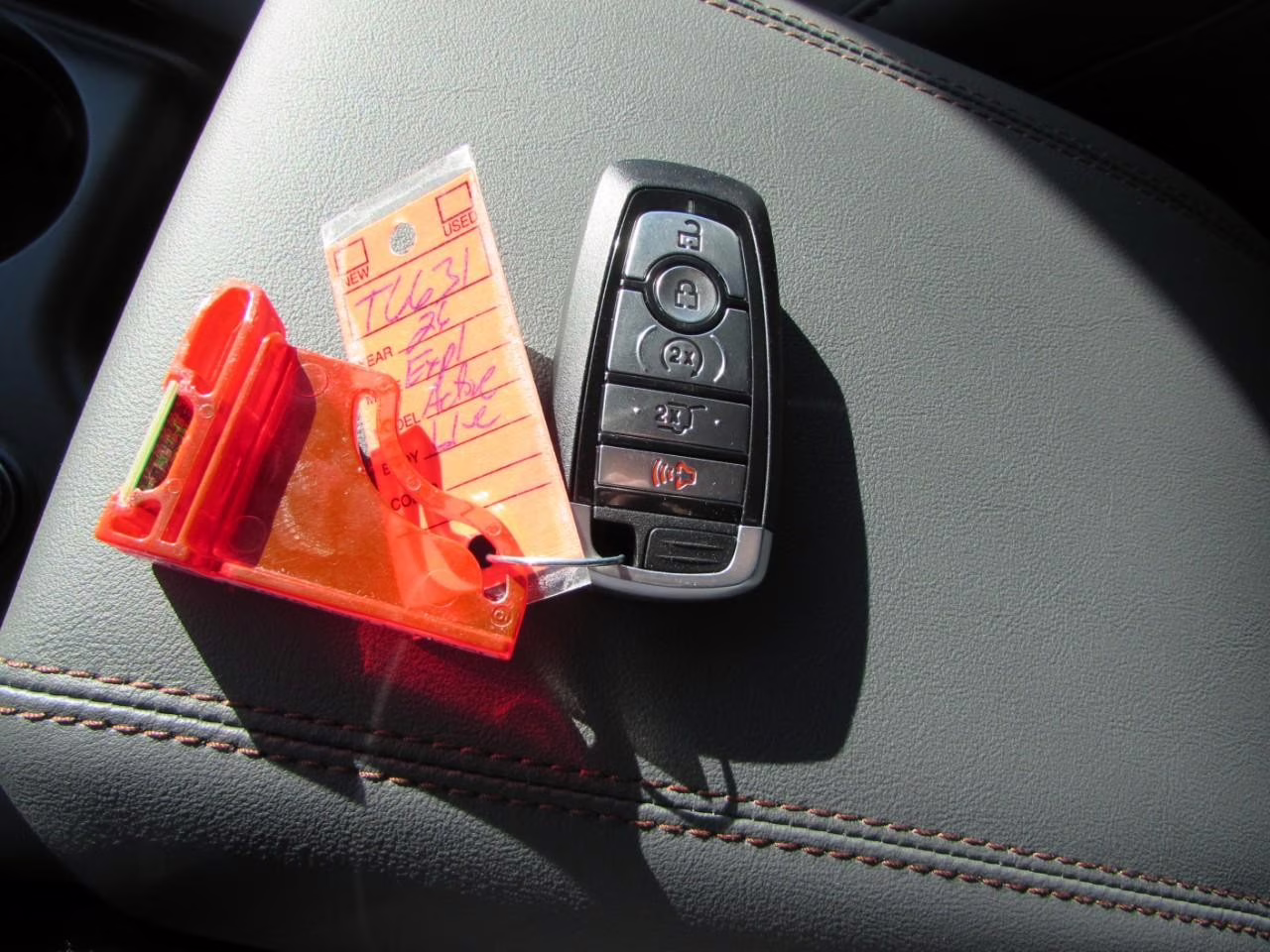 2026 Vapor Blue Metallic Ford Explorer Active 4X4 SUV