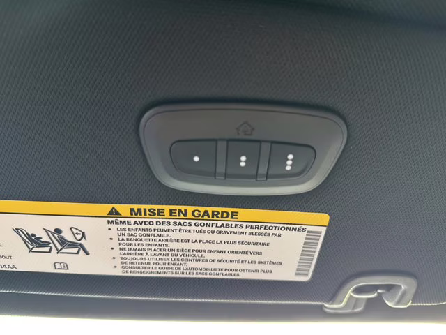 2026 Bright White Clearcoat Chrysler Pacifica Limited FWD Van