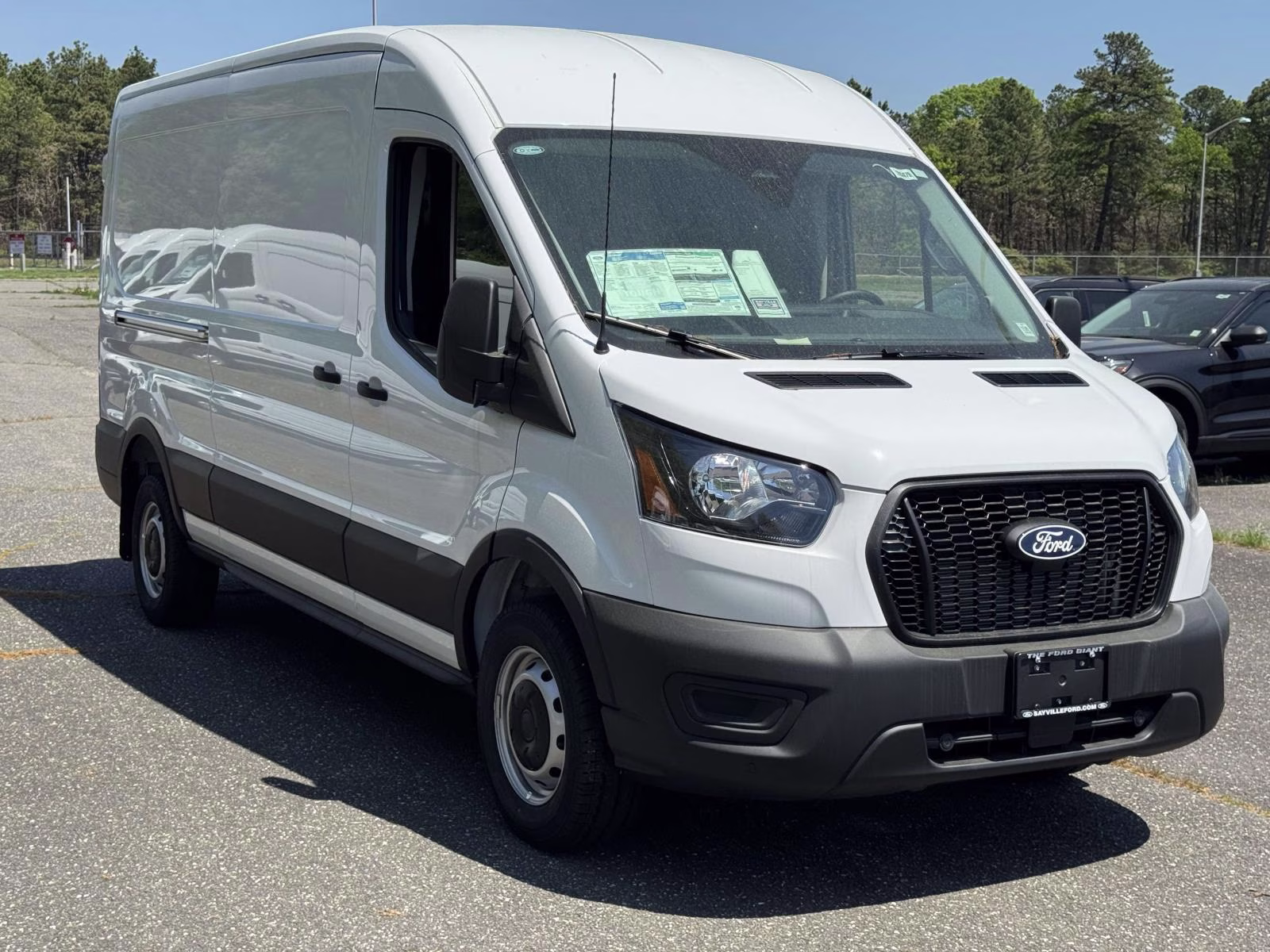 2026 Oxford White Ford Transit Cargo Van T-250 148 Med Rf 9150 GVWR RWD RWD Van
