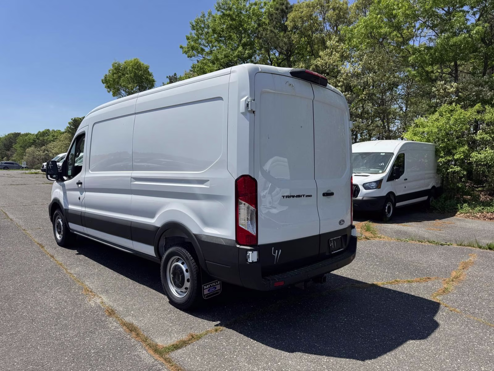 2026 Oxford White Ford Transit Cargo Van T-250 148 Med Rf 9150 GVWR RWD RWD Van